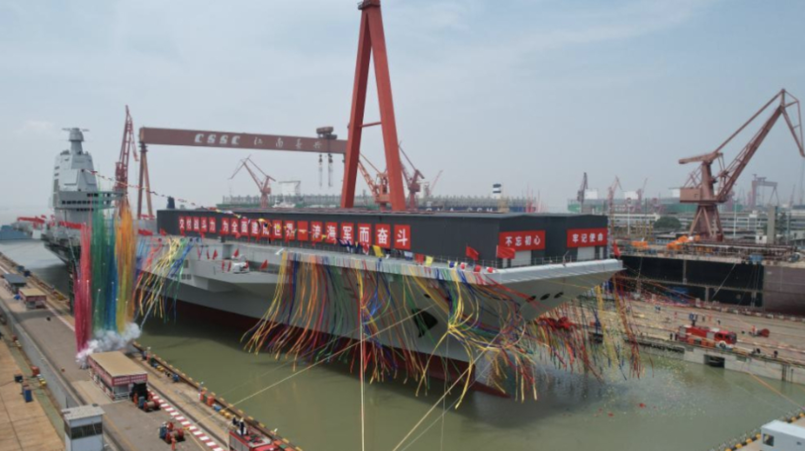 Le presentamos el Fujian: el mayor portaaviones de China