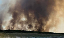 北岛大火可能燃烧数月，当地居民被迫适应在“火炉”边生活