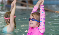 工党：减少儿童溺亡事故 学校需更大规模推行游泳课程
