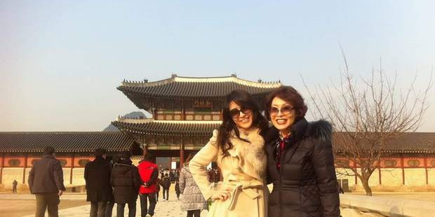 Anna Song and her mother