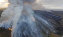 南岛爆发上千公顷大火，火势还在蔓延，9架直升机前往扑救