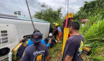 泰国一旅游巴士发生翻车事故 多名中国游客受伤