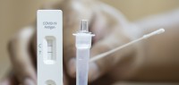 专家称新西兰迎来第5波疫情，敦促人们接种加强针