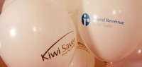 新西兰金融机构强烈呼吁: 扩大KiwiSaver投资选择！
