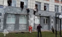 俄罗斯一大学发生枪击，8人死亡，学生惊恐跳窗求生