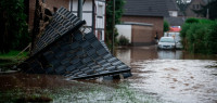 欧洲西部暴雨洪水，至少50人死亡