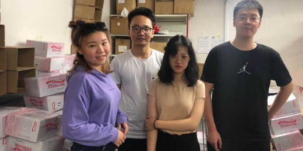 eight col Summer Xia Allan Sun Rong Kuang and Hengda Qin students at the University of Auckland and also members of New Zealand Chinese Students Association v2.