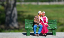 年龄加起来211岁！最长寿夫妻分享幸福与长寿秘诀