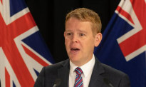 卫生部长猛烈抨击澳大利亚遣返新西兰人：失望、反对，但只能合作
