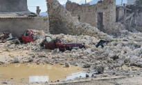 生命奇迹！土耳其4岁女孩被困废墟91小时后获救