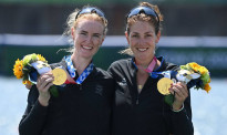 新西兰队摘得奥运首金！这块奖牌，究竟值多少钱？