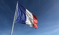 法国疫情一线外国员工入籍简化 一年内1.2万人加入法籍