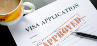 离境后再入境就可申请2021年居民签证？政府称将研究这一“怪事”