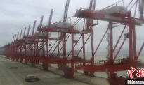 台风“轩岚诺”造访上海 数十艘国际航行船舶入出境受阻