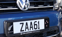 道路上为什么出现了数百个神秘的ZAA车牌？政府推出黑色车牌啦！