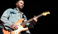 Maroon 5主唱骚当否认出轨 承认自己有“越过界限”