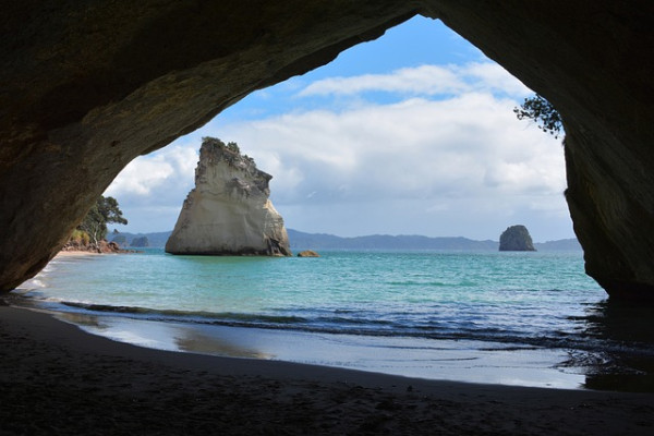 cathedral cove gd2cd05fd8 640