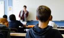 政府同意给中学教师加薪！起薪将涨近1万纽币