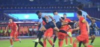 亚运男足首轮 中国队5比1战胜印度队