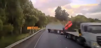 新西兰道路上的惊魂瞬间：这些不顾生命危险的驾车行为极其愚蠢！