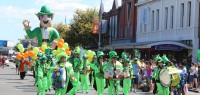 本周日！“绿帽子节”奥克兰大游行！新西兰人争抢“戴绿帽”......