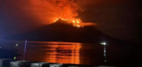 印尼鲁昂火山多次喷发 当地启动为期14天的应急响应